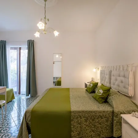 Couette-café Florida 2*