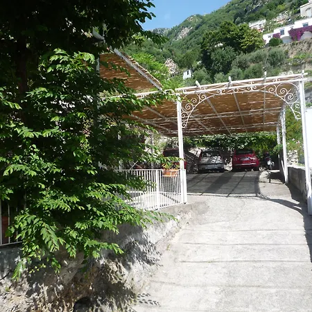 Alojamento de Acomodação e Pequeno-almoço Florida Positano