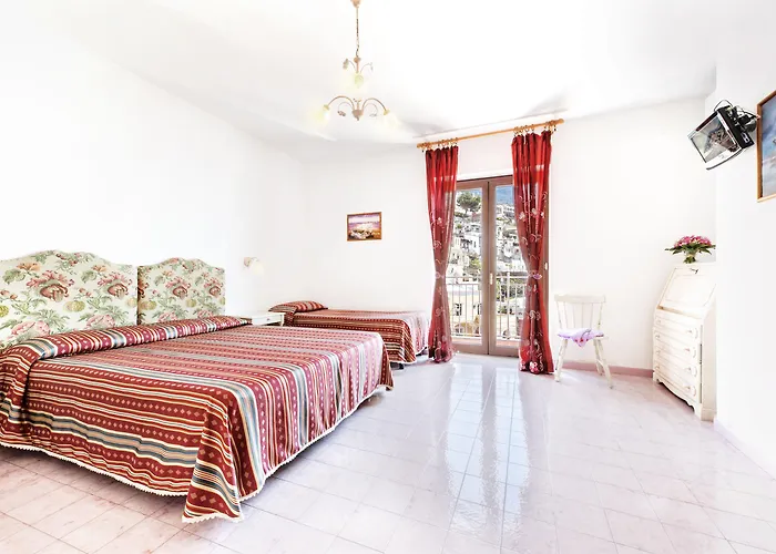 Oda ve Kahvaltı Florida Positano